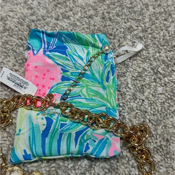 NWT Lilly Pulitzer Pink Palms Necklace in Gold Metallic - Picture 7 of 10